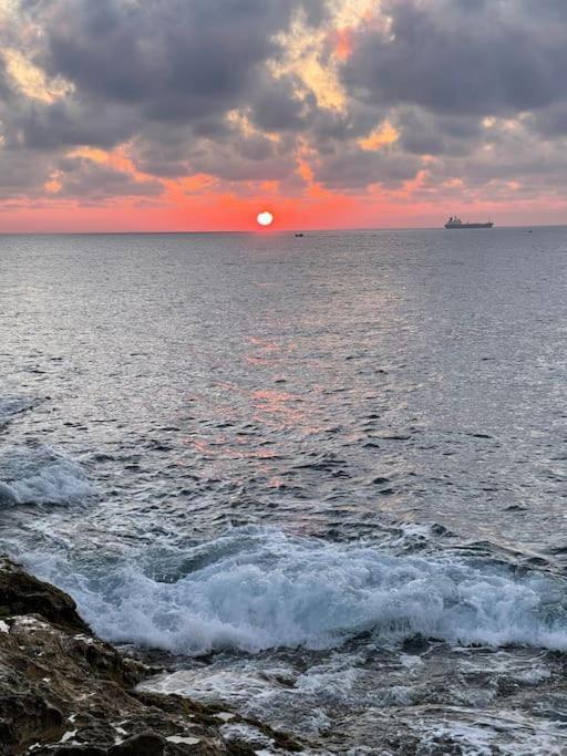 Sunset Apt Modern 1 Bedroom Apt Near The Beach Birżebbuġa Εξωτερικό φωτογραφία
